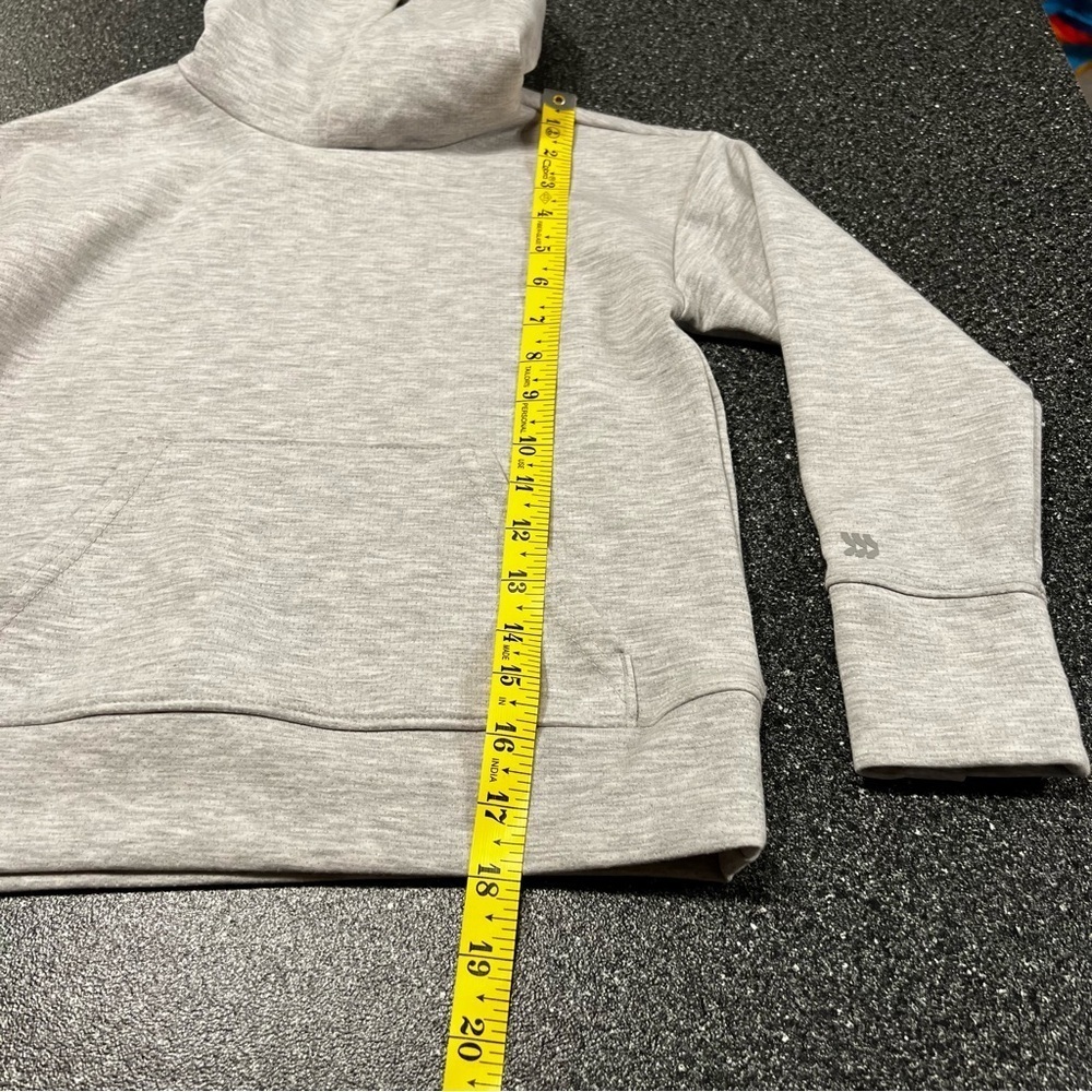 NWT- All in Motion Boy's Mesh Spacer Hoodie- Gray XS (4/5) - Picture 4 of 7